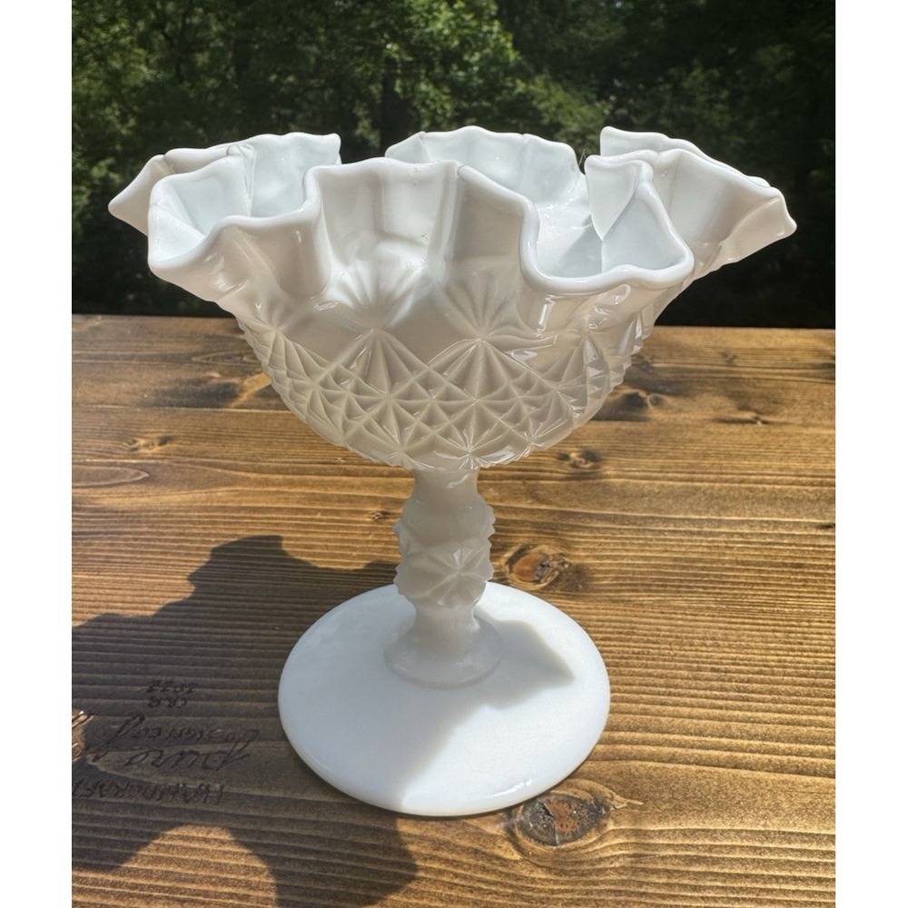 Vintage‎ White Milk Glass Ruffled Pedestal Compote Bowl Daisy Button Candy Dish
